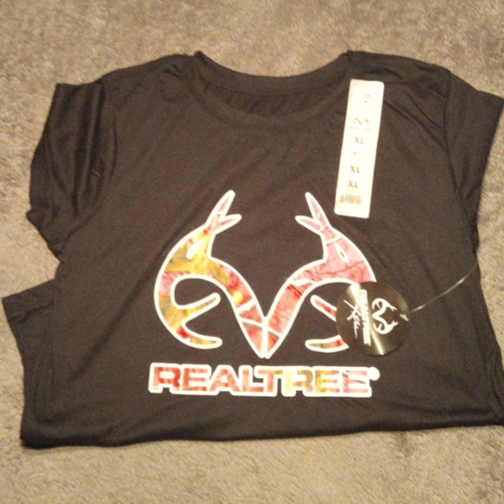 NWT REALTREE